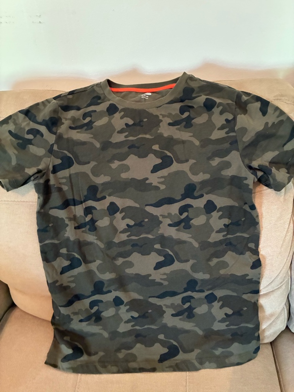 Old Navy Men's Short Sleeve Camo Tee - Olive Green & Black
